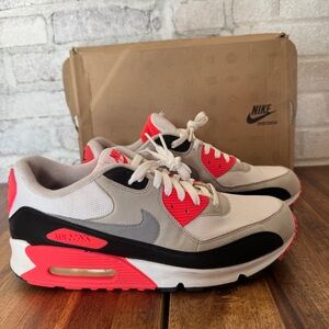 Nike Air Max 90 Infrared Sneakers